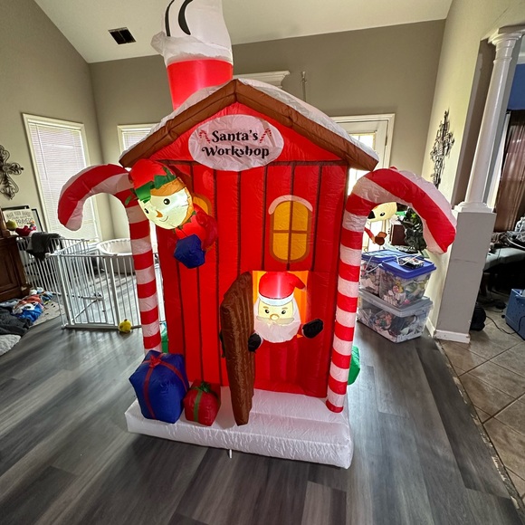 Animated Santa's Workshop Inflatable Christmas Santa Opens Door! RARE HTF Elves - Picture 14 of 15